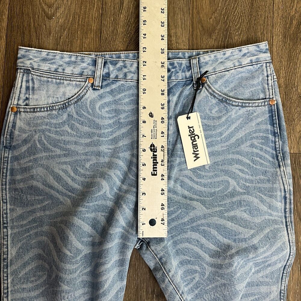 Wrangler Women's 33 Denim Meow Laser Tiger Print Wanderer Flare Jeans Retro Boho - Picture 7 of 17